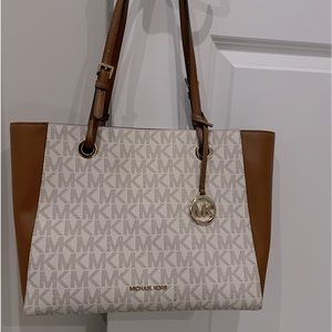 Michael Kors Walsh Purse
